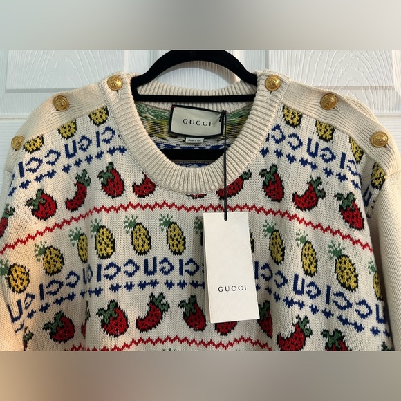 GUCCI Fruit Intarsia Wool Blend Knit Sweater in White - Picture 5 of 8